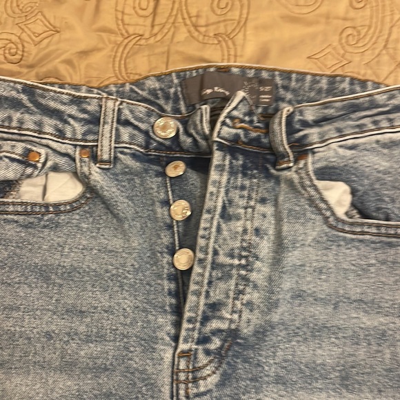 Indigo Rising - Picture 2 of 3